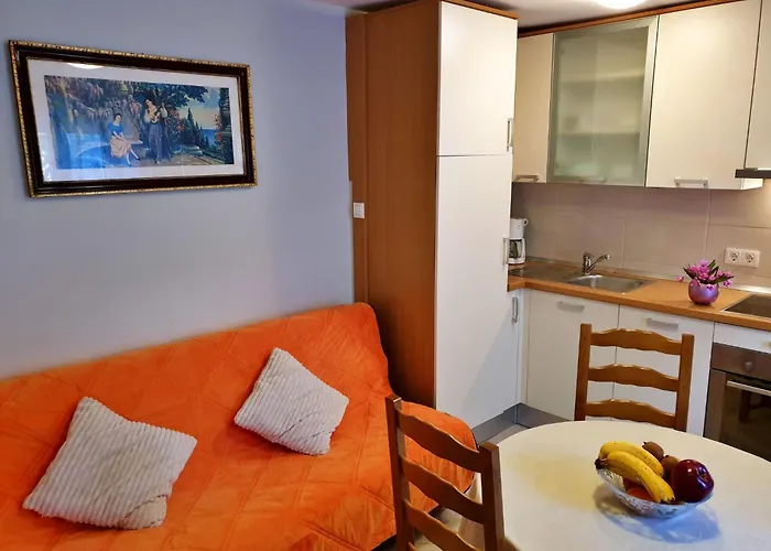 Nevenka By Interhome *