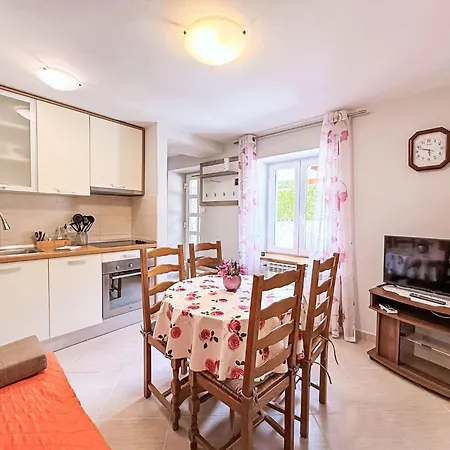 Nevenka By Interhome Apartment
