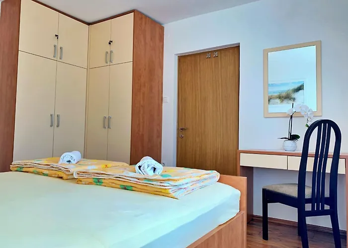 Nevenka By Interhome Silo (Krk)